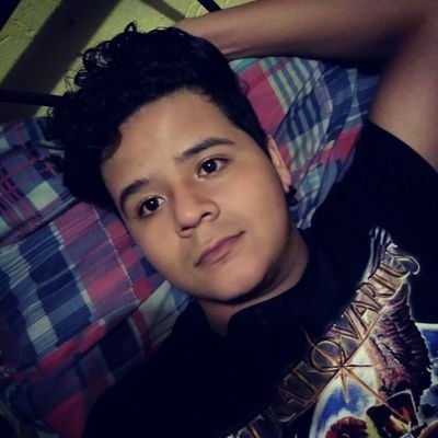 Aarón Figueroa - Twitter Profile Picture of Aarón Figueroa (@DondeEstaAska) on Twitter