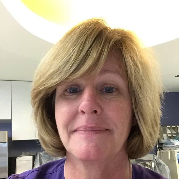 Profile Picture of Sarah Wilby (@reewilby) on Poshmark