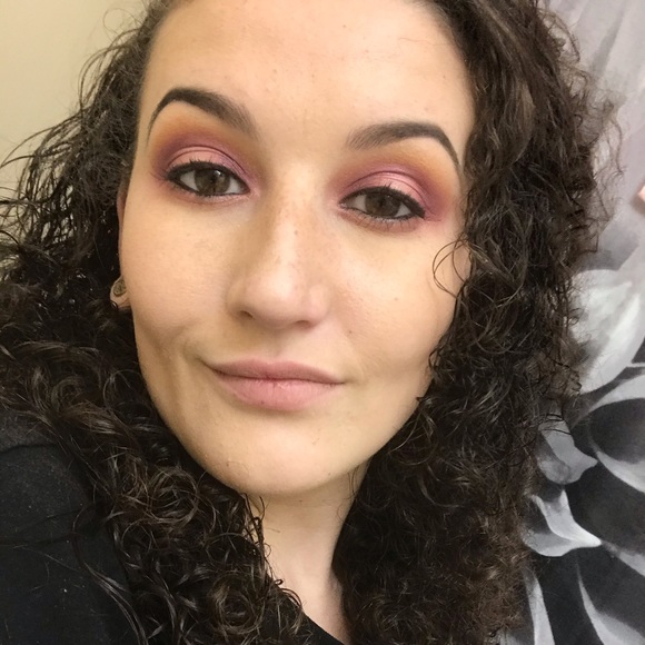 Profile Picture of Amy Maliff (@amymaliff) on Poshmark