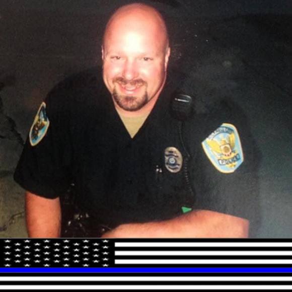 Profile Picture of Amanda Buenting (@nurse1321) on Poshmark