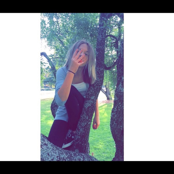 Profile Picture of Mackenzie Freday (@kenziefreday) on Poshmark