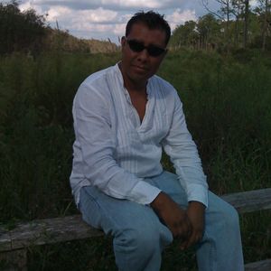 Profile Picture of Elmer Diaz (@elmersmusicministries) on Myspace