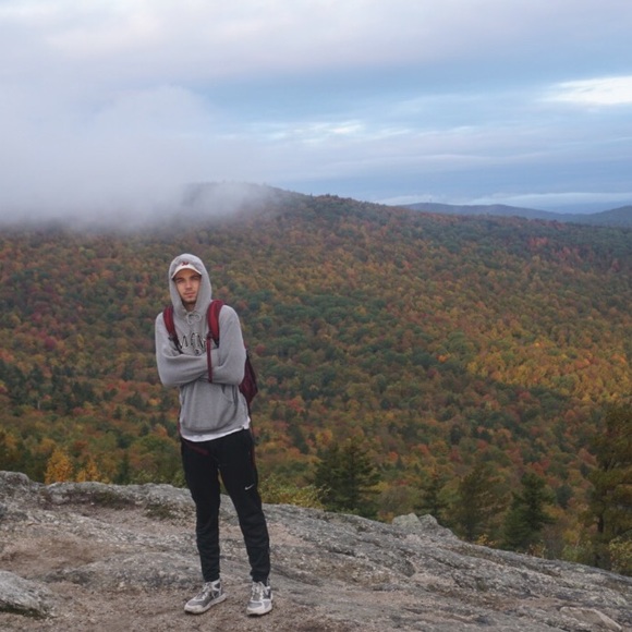 Profile Picture of James Coombs (@jcoombs11) on Poshmark