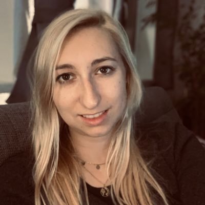 Profile Picture of Lisa Richter (@liz__ri) on Twitter