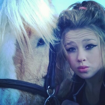 Profile Picture of Ayesha Richards (@AyeshaaRichards) on Twitter