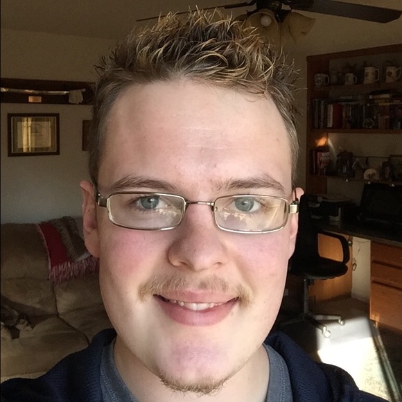 Profile Picture of Paul Coverston (@ptcoverston) on Poshmark