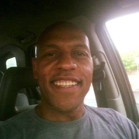 Profile Picture of Kerwin Johnson (@comythica) on Poshmark