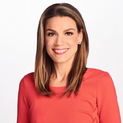 Profile Picture of Deanna Durante (@deannadurante) on Twitter
