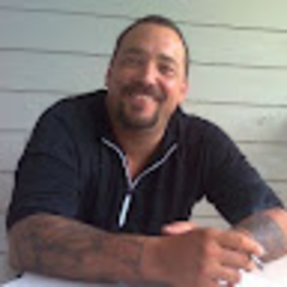 Profile Picture of Thomas Mizell (@rickymizell) on Poshmark