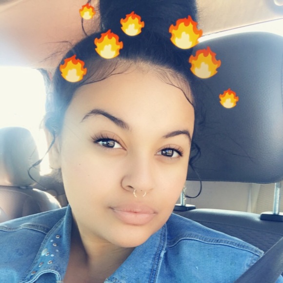 Profile Picture of Raiden Mazzotta (@zotbeauty14) on Poshmark