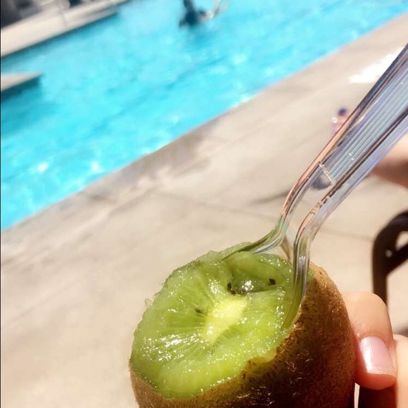 Profile Picture of Nozaneen Arshadi (@nloven27) on Poshmark