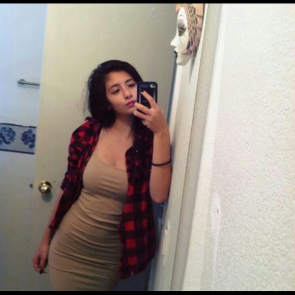 Profile Picture of Holly Capili (@asdfgholly_) on Poshmark