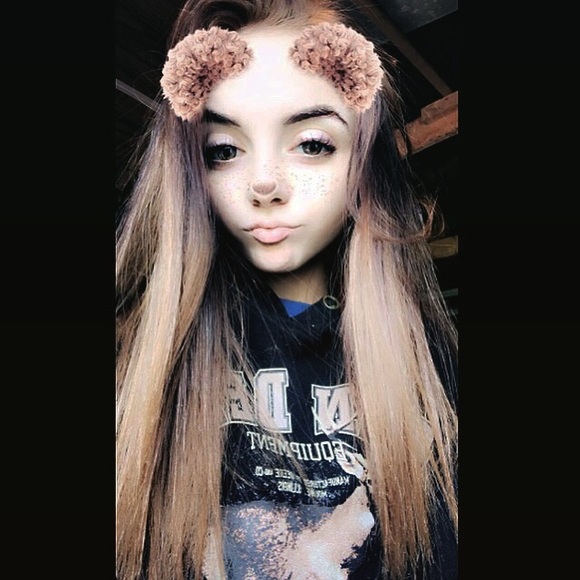 Profile Picture of Christina Campione (@campione33) on Poshmark