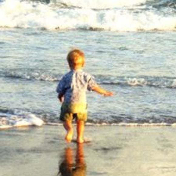 Profile Picture of Molly Okuly (@dokuly) on Poshmark