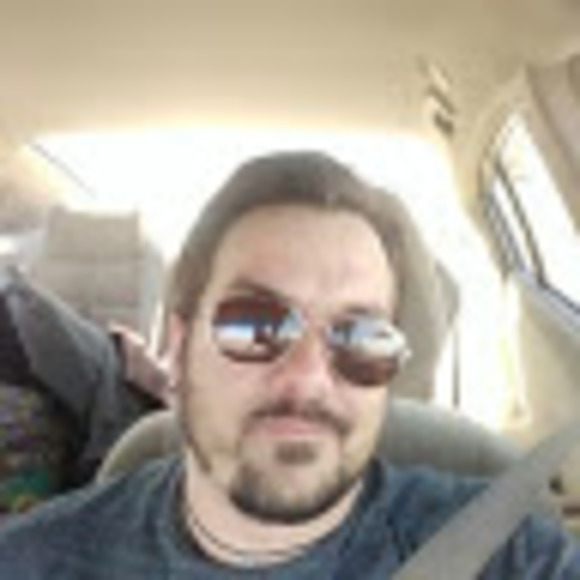 Profile Picture of Earth Crosser (@earthcrosser83) on Poshmark