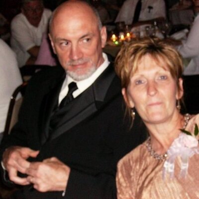 Profile Picture of Dave Straub (@davesue111) on Twitter