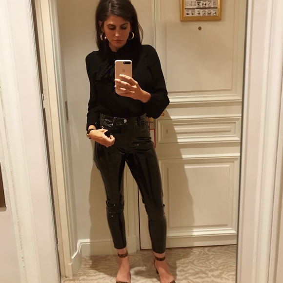 Profile Picture of Jasmine Burroughs (@jasminemae) on Poshmark