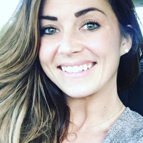 Profile Picture of Christina Schreiner (@cmarie8888) on Poshmark