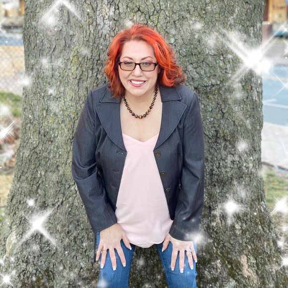 Profile Picture of Sandi Vogel laratonda (@sandilaratonda) on Poshmark