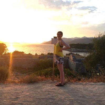 Profile Picture of Beth Pickers (@Bethpickers) on Twitter