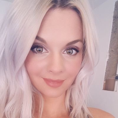 Profile Picture of Andrea Case (@AndreaCase15) on Twitter