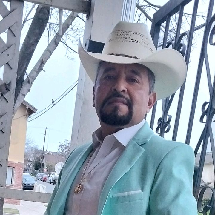 rogeliopadilla1211 - Tiktok Profile Picture of rogeliopadilla1211 (@rogeliopadilla1211) on Tiktok