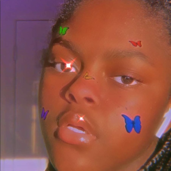 Profile Picture of Amodesty Feggans (@modi_x) on Poshmark