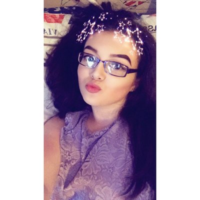 Profile Picture of Little Em (@EmilyHoward_x) on Twitter