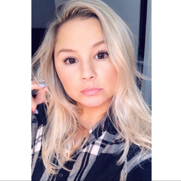 Profile Picture of Marissa Fitzpatrick (@fitzzzx3) on Poshmark