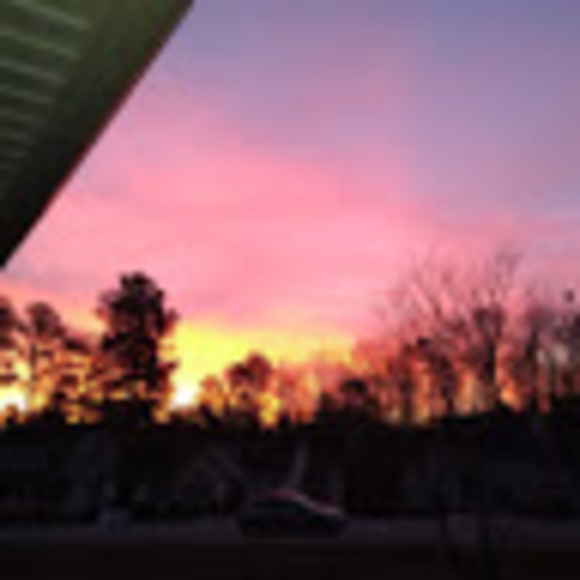 Profile Picture of Maria Munster (@miaguacaliente) on Poshmark