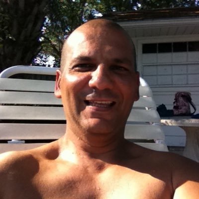 Profile Picture of Richard Magda (@zeefl12) on Twitter