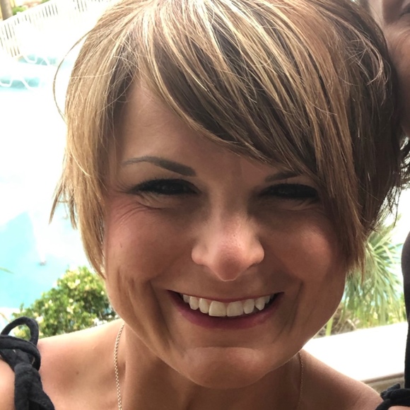 Profile Picture of Davette Frey (@jdcfrey) on Poshmark