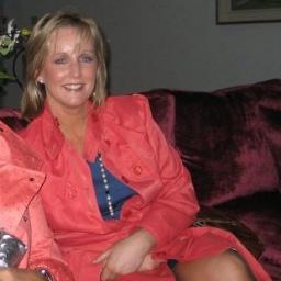 Profile Picture of Lynn McSweeney (@lynn_mcsweeney) on Twitter