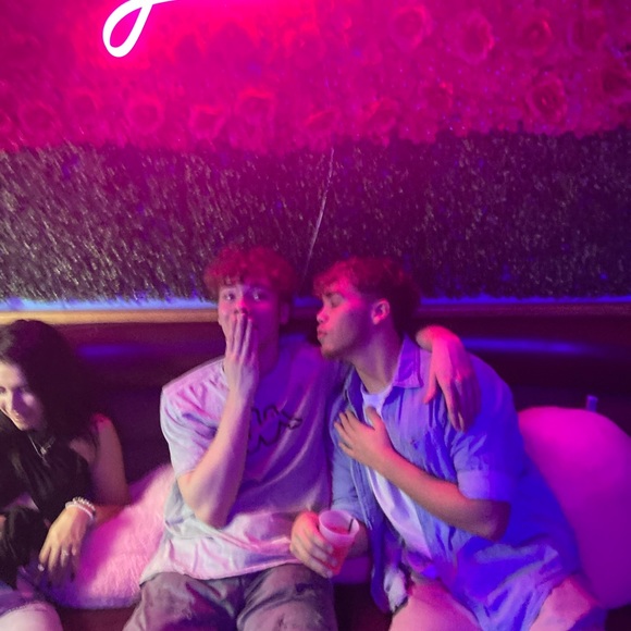 Profile Picture of Sean Erickson (@chewyrock7) on Poshmark