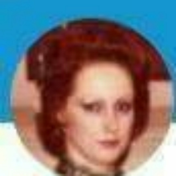 Profile Picture of Cassandra Del vega blanco (@cassandradvb) on Poshmark