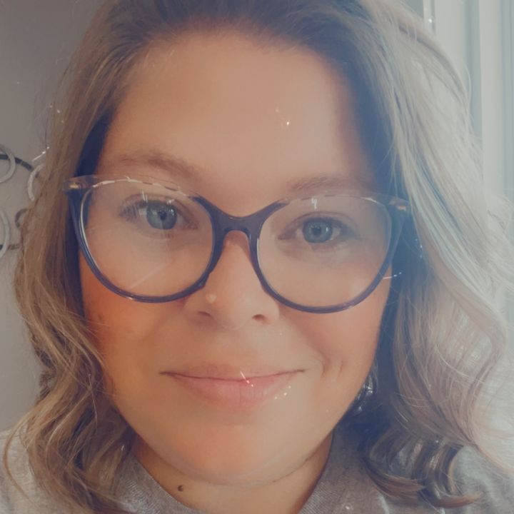 Profile Picture of Amanda K (@manda.1410) on Tiktok