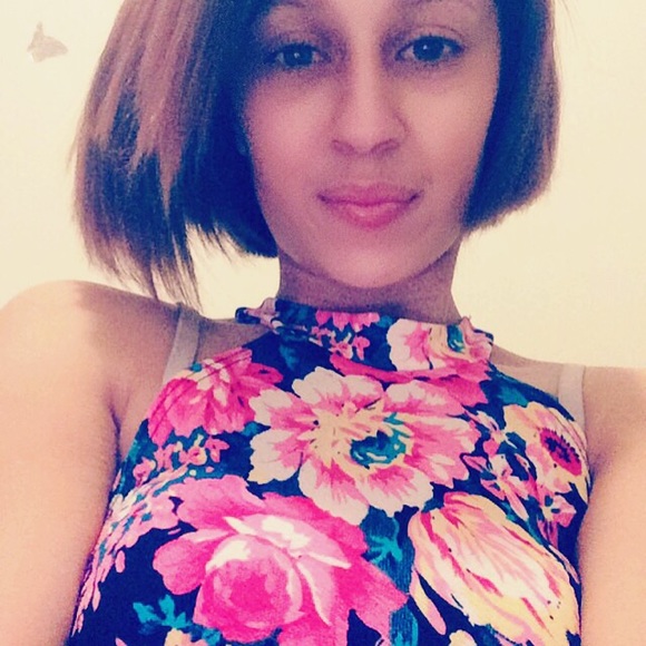 Profile Picture of Tiara Lamas (@tiaramarie1993) on Poshmark