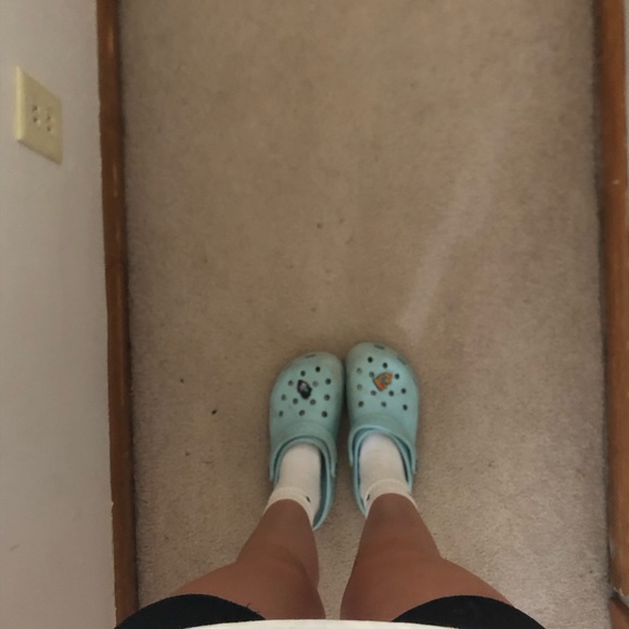 Profile Picture of Verily Claspell (@verilyfclas) on Poshmark