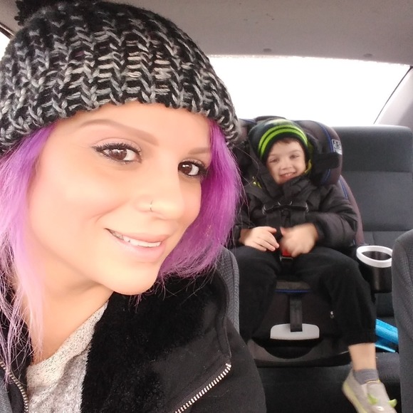 Profile Picture of Sara Jauch (@sarajauch) on Poshmark