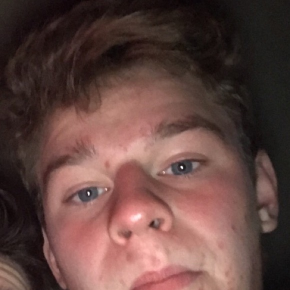 Profile Picture of Sam Shields (@samjshields) on Poshmark