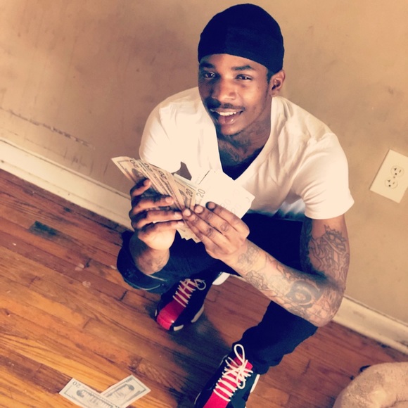 Profile Picture of Brian Addison (@yungsondc) on Poshmark