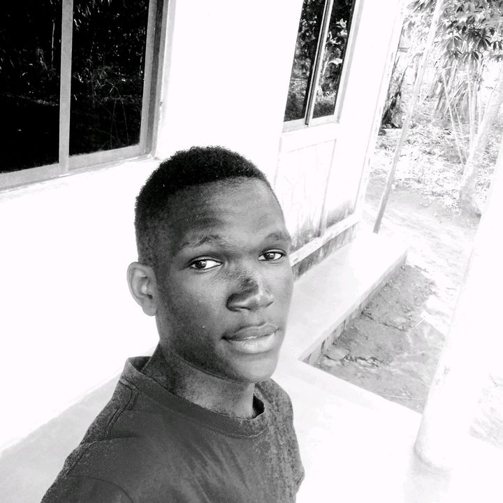 Profile Picture of derrickladen (@derrickladen) on Tiktok