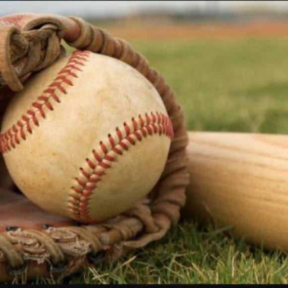 Profile Picture of Nathan Richardson (@nathanrichar350) on Poshmark