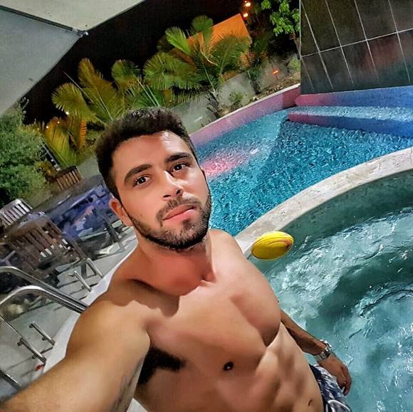 Profile Picture of Ohad Remi (@ohadremi) on Poshmark