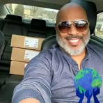 Profile Picture of Robert Charles (@chiingamoni.lufuno) on Facebook