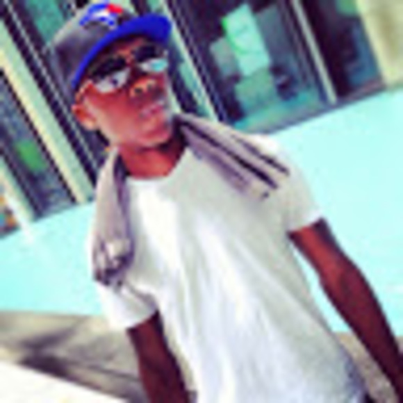 Profile Picture of Demarcus Lee (@deelee_7) on Poshmark