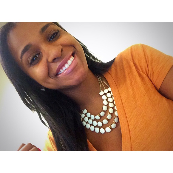 Profile Picture of Natalie Basora (@nbasora27) on Poshmark
