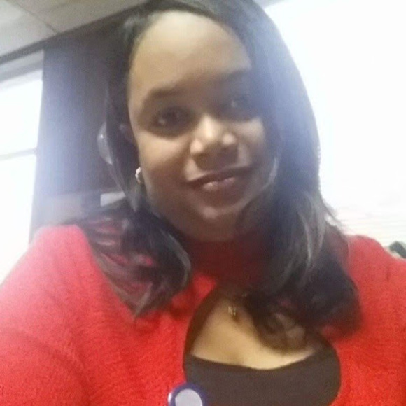 Profile Picture of Portia Duff (@portia_duff) on Poshmark