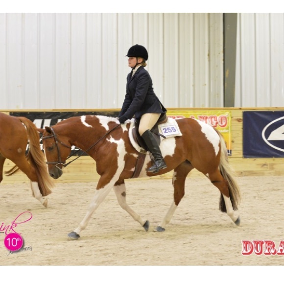 Profile Picture of Hannah Abfall (@h_abfall) on Poshmark