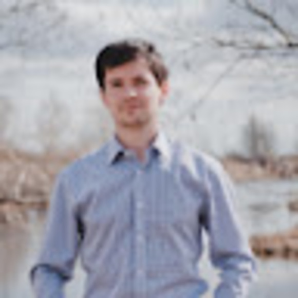 Profile Picture of Oscar Hanzely (@ohanzely) on Poshmark